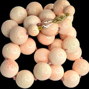 14k Gold Filigree Clasp Hand Knotted Genuine Pink Coral Vintage Necklace